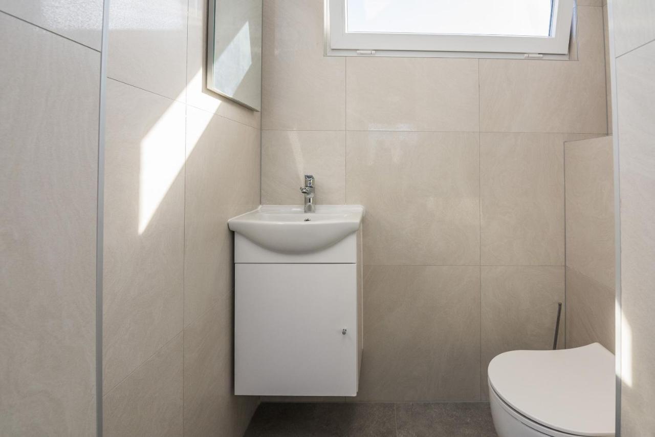 Apartment Spanic 1 วีร์ ภายนอก รูปภาพ