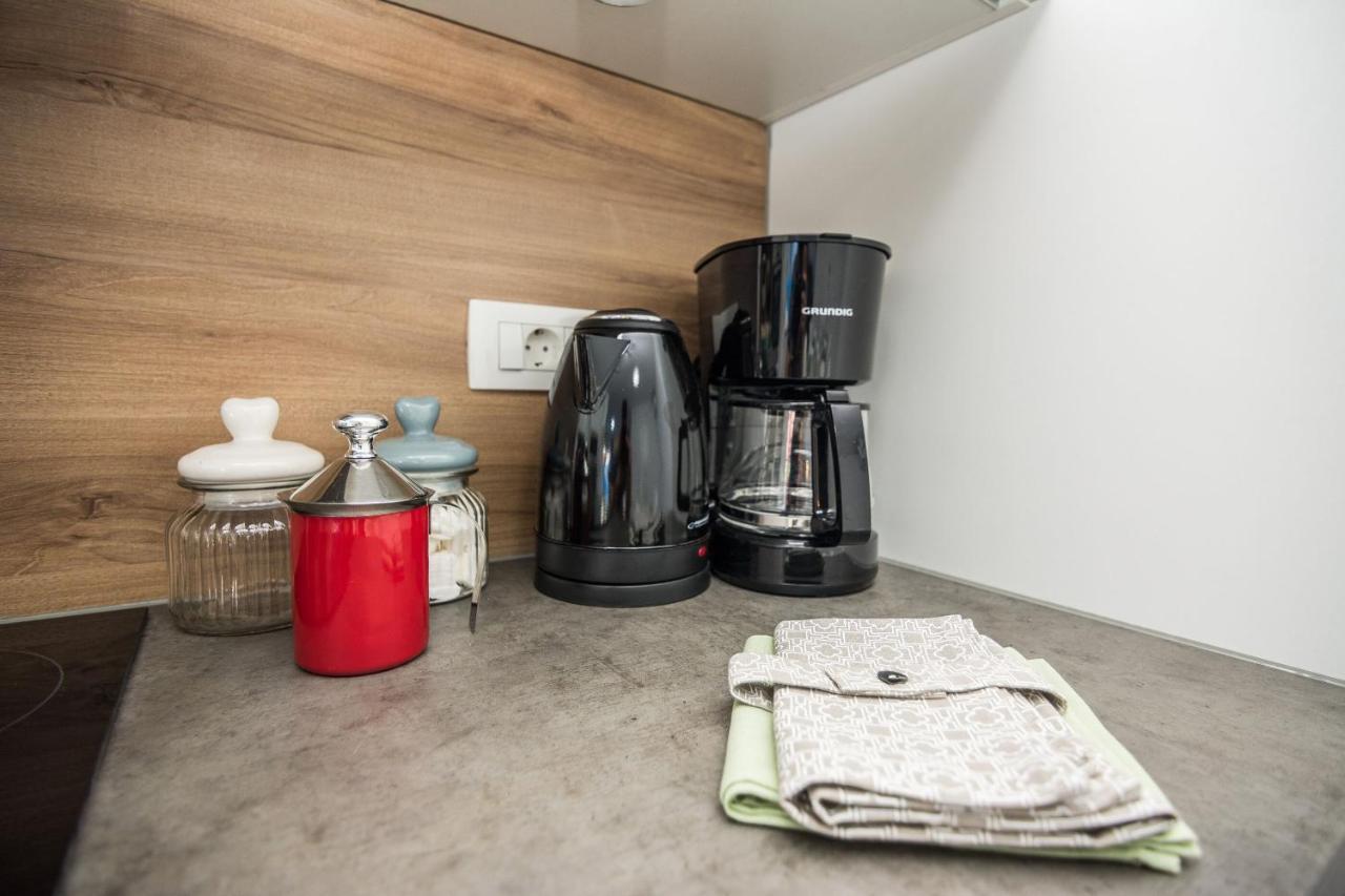 Apartment Spanic 1 วีร์ ภายนอก รูปภาพ